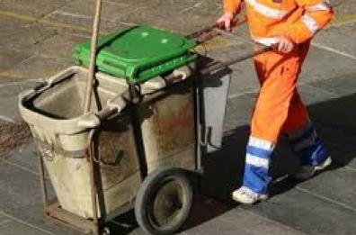 Brindisi, dipendente di ditta raccolta rifiuti positivo: la conferma del sindaco 