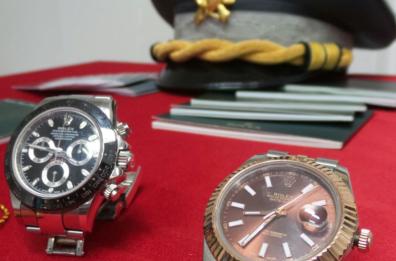 Il «bidone» dei Rolex al gioielliere barese: pregiudicato tarantino patteggia, un altro a processo