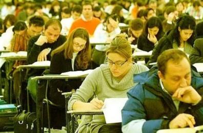 Via all'esame da avvocato, a Bari gli aspiranti sono sempre meno