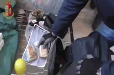 Bari, guerra fra clan per controllo quartiere Japigia: catturato latitante, era nascosto a Bitetto