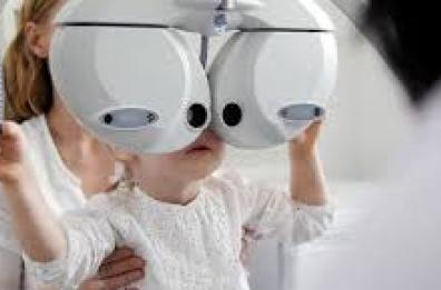 Rischio cecità per i bimbi con oltre 900 le malattie oculari rare