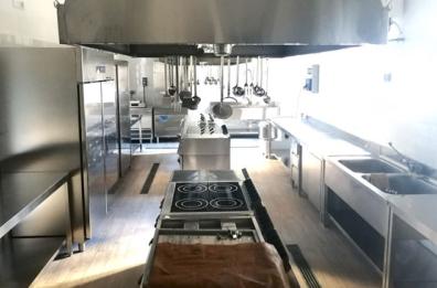 Cucina e videoproiezione, scuola alberghiera che innova crescendo