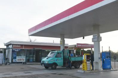 Nociglia, rapina stazione di servizio e picchia il gestore