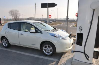 Auto elettriche, in Basilicata più stazioni per la ricarica