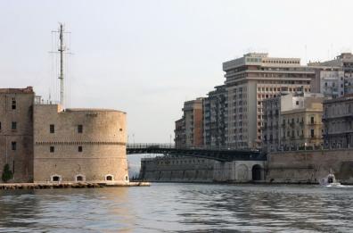 Le Regioni compiono 50 anni, sottosegretario Turco: «Festa si faccia a Taranto»