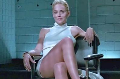 «Non puoi essere Sharon Stone»: l'attrice bannata dall'app di incontri