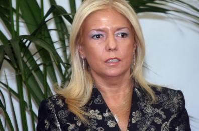 Intascò una mazzetta: la tarantina Galeone, prefetto di Cosenza, ai domiciliari e sospesa
