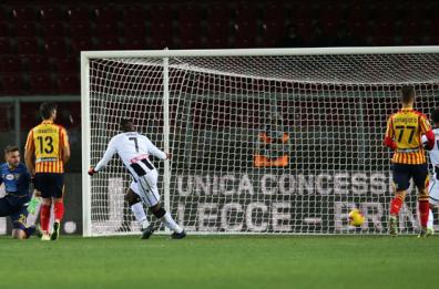 Lecce cade a 2 minuti dalla fine, perde 1-0 in casa con l'Udinese 