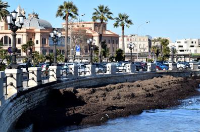 Spacciatori e parcheggiatori abusivi, emessi nuovi 5 divieti di accesso a Bari: non potranno avvicinarsi alle piazze 