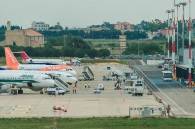 Aeroporto Brindisi, compagnia irlandese collegherà la Puglia con New York e Boston