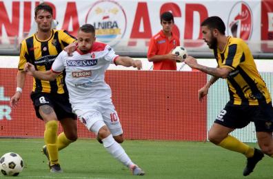 FINALE: Viterbese-Bari 1-1