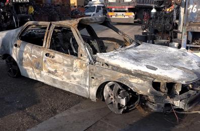 Toritto, auto del sindaco bruciata nella notte: indagano i cc