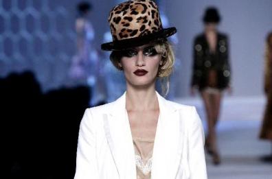 Coronavirus, Dior rinvia sfilata prevista a Lecce 