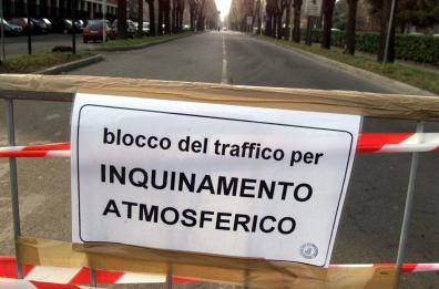 Potenza, allarme inquinamento: per 50 giorni superato il limite dello smog