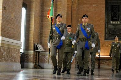 Lecce, lo stendardo del 31° carri nel Sacrario delle bandiere a Roma