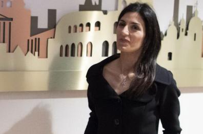 Puglia e Basilicata, gara di Excellenze, e la Raggi si fa vedere «all'Opera»