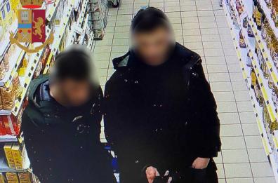 Monopoli, razziavano supermercati: arrestati 3 georgiani
