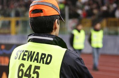 Taranto, falsi steward allo stadio: chiesto giudizio per 68