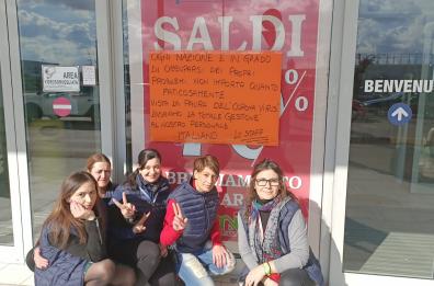 Coronavirus, titolari di negozio cinese a Cavallino: «Lasciamo gestione a staff italiano»