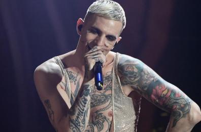 Achille Lauro e la sua orchestra approda a Bisceglie con il tour «Superstar»