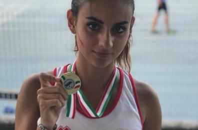Rebecca, mezzofondista 17enne più forte della sua rara patologia