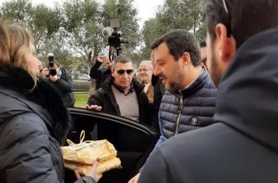 L'irresistibile Puglia prende i big per la gola