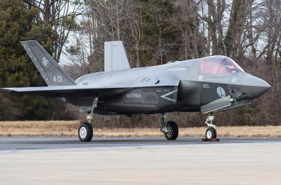 Gli F35B da Grottaglie ad Amendola
la polemica tra Aeronautica e Marina