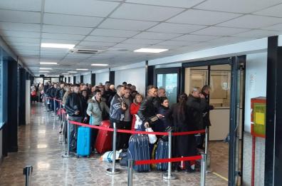 Coronavirus, rientro dal Nord: oltre 2500 autosegnalazioni in un giorno, 10mila totali. Ordinanza è valida