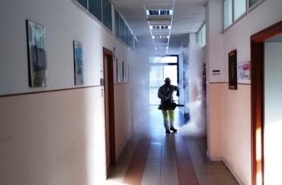 Prof, presidi e bidelli «forzati» della scuola