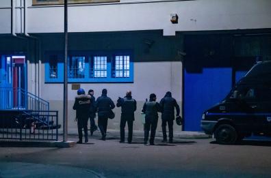 Agenti penitenziari scoprono un micro cellulare in una cella del carcere di Melfi