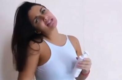 Coronavirus Covid-19, Elettra Lamborghini e i consigli sexy