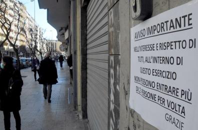 Quiete come a Ferragosto e code come in  guerra