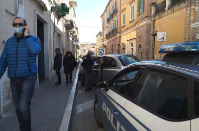 Coronavirus, sindaco Matera: «Tolleranza zero». In tutta la Regione riduzione treni