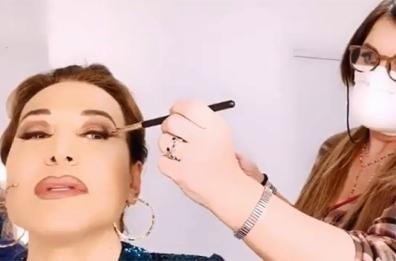 Barbara d'Urso e il trucco ai tempi del Coronavirus