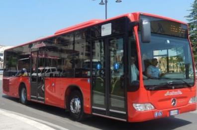 Coronavirus, a Matera il Comune riduce i bus urbani e vieta i falò di S.Giuseppe