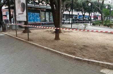 Bari, parchi e piazze chiusi con il nastro e controlli serrati con i droni: ecco la nuova ordinanza