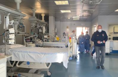Viaggi della speranza per 67mila malati di tumore per anno in Italia: la tratta è Sud-Nord