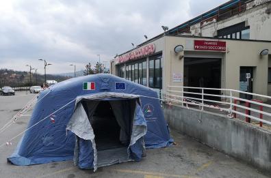 Taranto, nessun caso nuovo ma spuntano le tende
