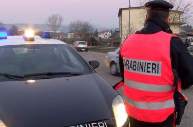 Miglionico, flash-mob per protestare contro il clima sociale: 14 persone si assembrano, denunciate