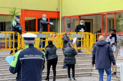Taranto, emergenza Covid 19: buoni spesa, ecco come e cosa fare