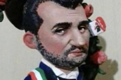 Raccolta fondi a Rutigliano: all’asta fischietto riproduzione di Decaro