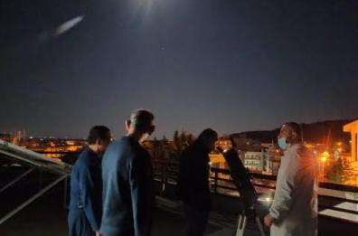 Cassano, i ragazzi del Crap con un telescopio guardano le stelle e...il futuro 