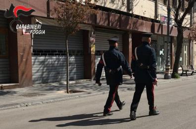 Spara al vicino durante una lite: uomo ferito alla scapola nel Foggiano
