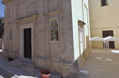 Supersano, messa Venerdì Santo, multati parroco e sindaco 