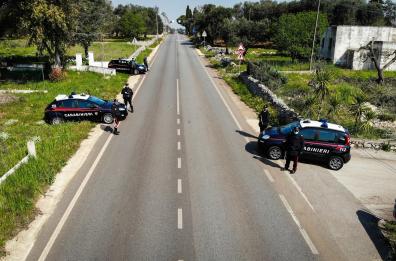 Brindisi, fermato dai CC con autocertificazione valida ma sprovvisto di patente