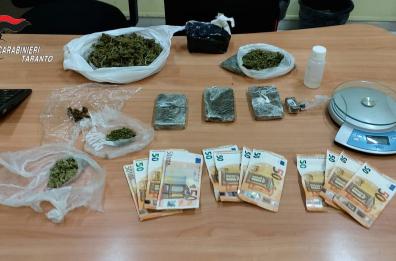 Taranto, hashish e marijuana sotto il lavello: arrestato 51enne