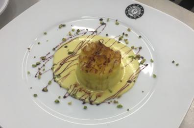Tortino di pane o colomba con crema al moscato di Trani