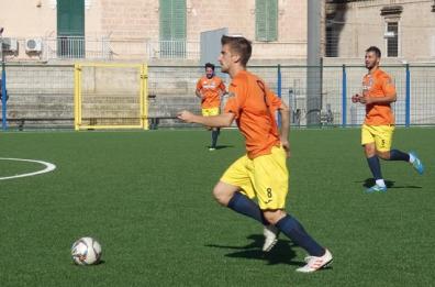 Bisceglie, ecco l’ingegnere del calcio: il centrocampista approfitta dello stop per laurearsi