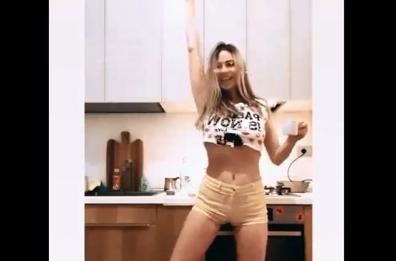 Il sexy caffè di Martina Stella