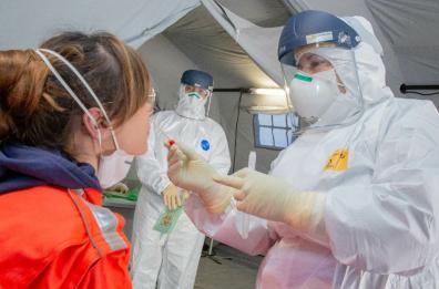 Covid a Potenza: tamponi in ritardo e 2 morti, udienza preliminare per 10 persone